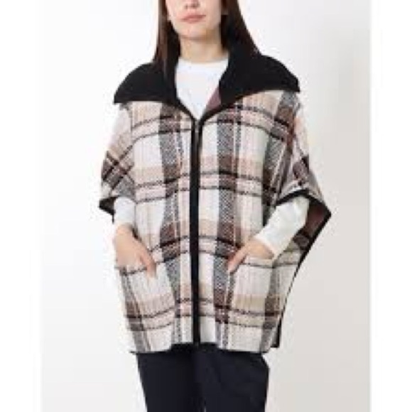 Tahari Sweaters - NWOT Tahari Plaid Full Zip Poncho Cape Knit Sweater, Size S/M